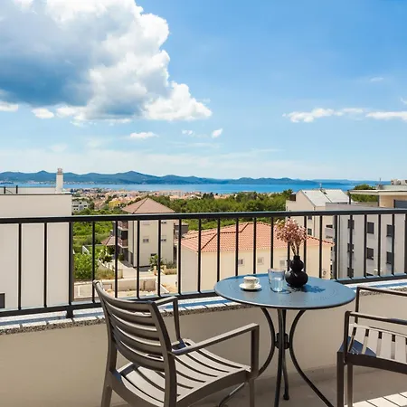 Pasman, Three Bedroom With Private Jacuzzi Apartman Zadar