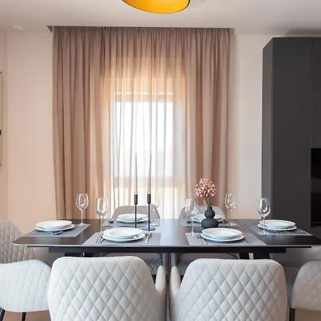 Pasman, Three Bedroom With Private Jacuzzi Apartman
