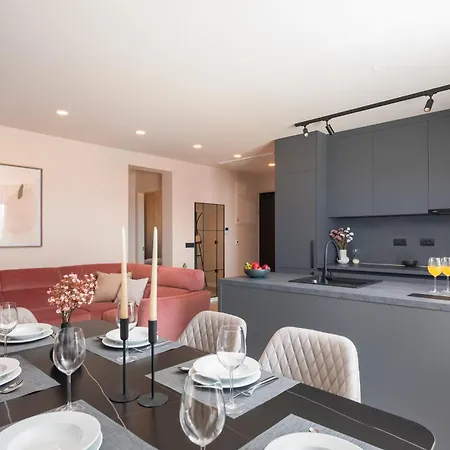 Apartman Pasman, Three Bedroom With Private Jacuzzi *