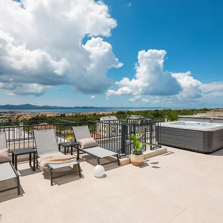 Apartman Pasman, Three Bedroom With Private Jacuzzi Zadar